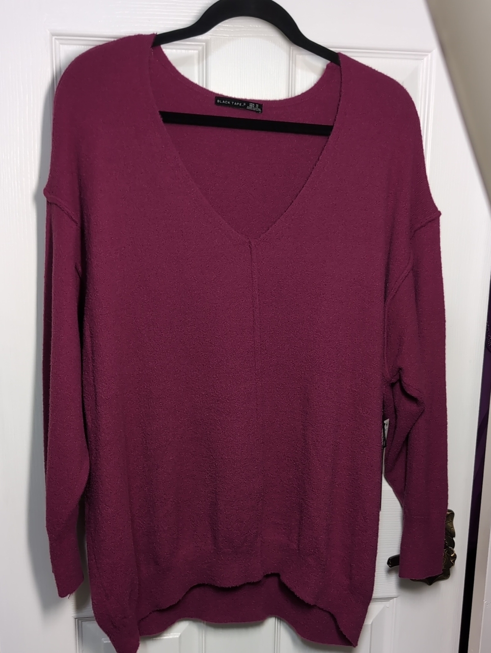 Black Tape Slouchy Soft V Neck Sweater Size 1X NEW